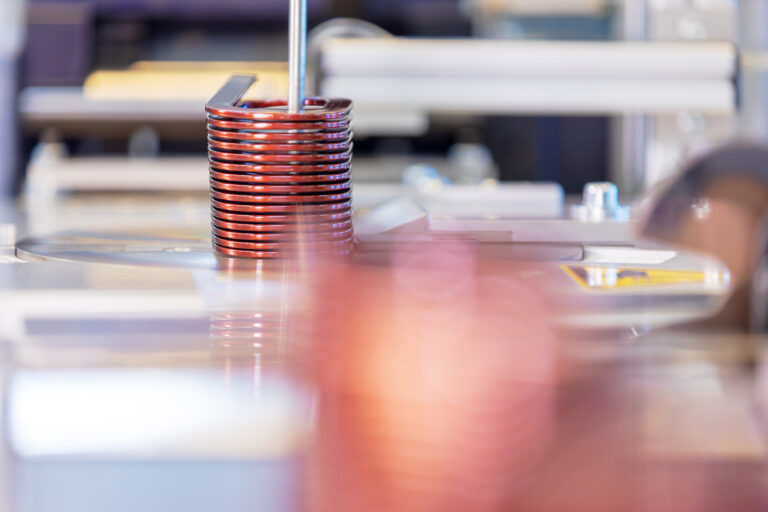 N CNW – Edge-Winding Technology in Large-Scale Production