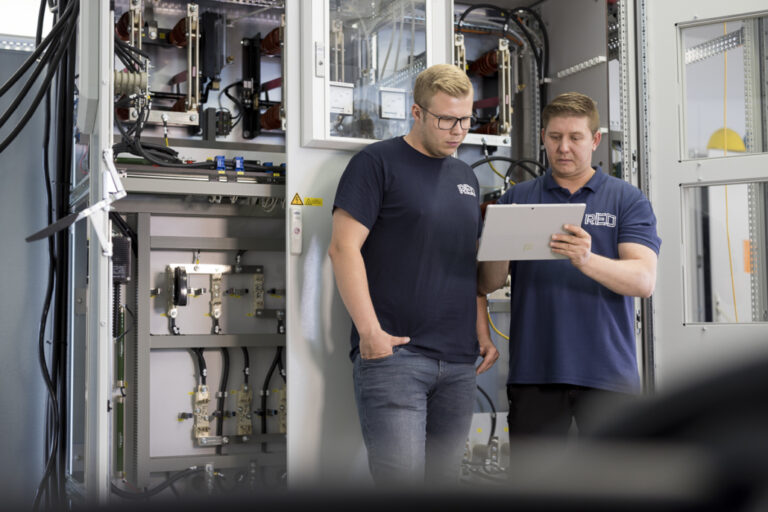TEST SYSTEMS FOR E-MOBILITY: a TASK FOR EXPERTS